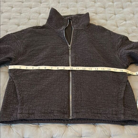 Lululemon Rippled Full Zip Jacket Black Size 2 - Picture 9 of 10